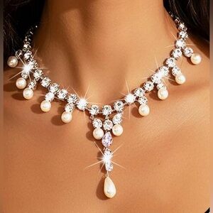 Cute Nordstrom Rhinestone pearl cocktail Necklace
